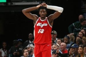 灰熊伤病汇总:JJJ&埃迪分别再缺阵4-6周&6-9周 克拉克赛季初缺阵