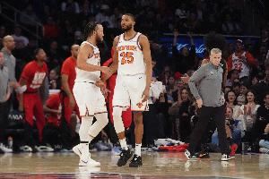 大桥布伦森少拿钱续约!布朗:为了球队整体利益他们牺牲了自我