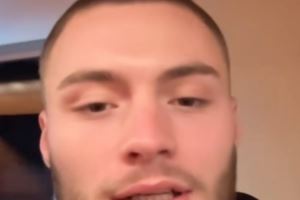 怼脸自拍!布劳恩致掘金球迷:续约非常激动 全力为球队争取胜利