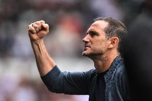 兰帕德带领考文垂本赛季英冠7胜4平,进球、零封、射门均最多