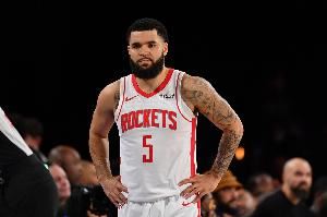 范弗里特:赛季开始前受伤真的很令人沮丧 但事情已经发生了