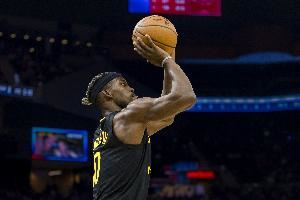 勇记:虽然三分未必是巴特勒拿手好戏 但他现在投得确实轻松自如