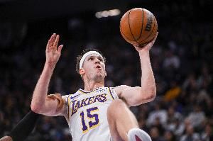 压哨绝杀!湖人队记:奥斯汀-里夫斯就是怪兽