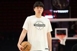 媒体人:出场时间有限 但瀚森的对抗慢慢在提升 场下的训练有效果