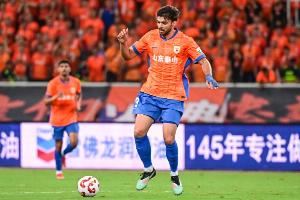 泽卡谈瓦科:我们非常希望他留下来,我非常希望明年和他并肩作战