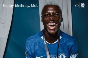 蓝军铁腰!切尔西官方祝凯塞多24岁生日快乐