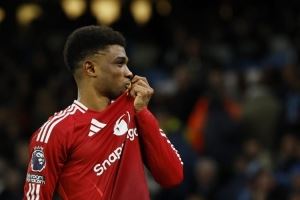  52%！阿玛德被球迷选为曼联2-2森林队内最佳，卡塞米罗第二