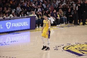  小里弗斯：东契奇能带几乎任何球队争冠 他去篮网都能进季后赛