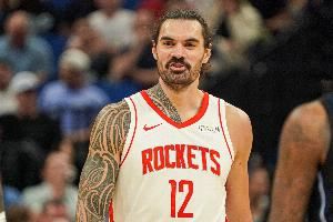  火箭明日战马刺 亚当斯因左髋屈肌紧张依然出战成疑