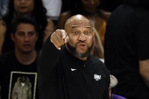  哈姆：我们这行最恶毒的词就是“消息人士” 这种报道都该冲马桶