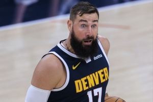  瓦兰：每场比赛对我们来说都很重要 打有意义的比赛很有趣