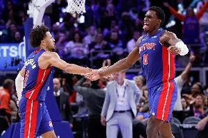  杜伦：康宁汉姆无所不能&他是目前联盟最佳后卫 能带领我们走更远