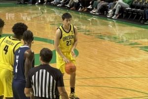  状态不佳！林葳半场替补出战6分钟 3投0中&罚球2中1得1分1犯0失误