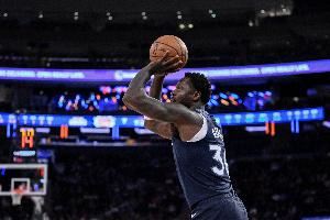  正负值+39！兰德尔半场9中5贡献15分9板10助准三双