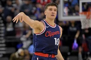  铁树开花！博格丹被DNP两场后出战 三分命中带队反超打停掘金