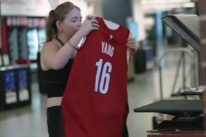  韩媒：球队商店里杨瀚森相关商品的销量甚至超过了巨星利拉德