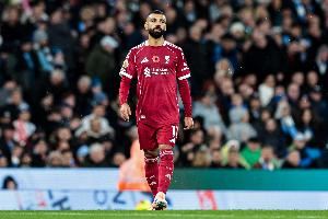  墨菲：萨拉赫上赛季曾笑着说斯洛特让他少防守，如今这拖累利物浦