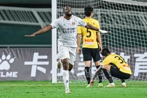  姆本扎：我可以自己打网约车、点外卖 中国足球要重视青训建设