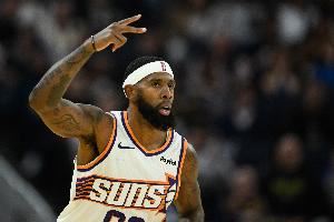  太离谱了！奥尼尔半场7中0未得分 仅拿5篮板