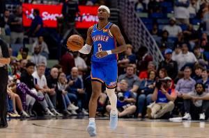  还差3分了！亚历山大半场12中7轻松砍下17分4板2助